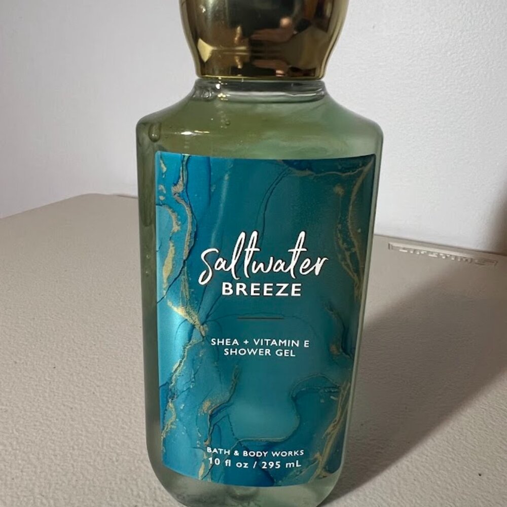 Bath & Body Works Saltwater Breeze shower gel